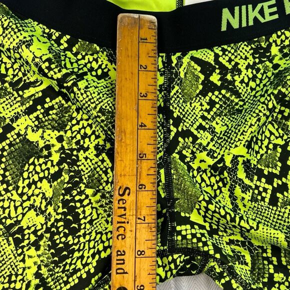 Nike Pro Dri-Fit Snake Print Womens Training Gym Cropped Leggings Size Medium - Picture 7 of 8